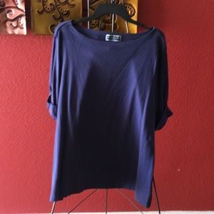Wide neck T-shirt